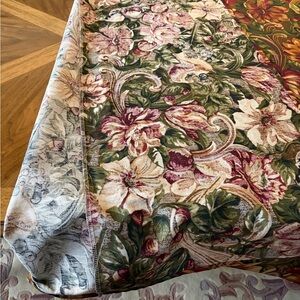 NWOT LAUREN RALPH LAUREN classic tablecloth and 6 napkins